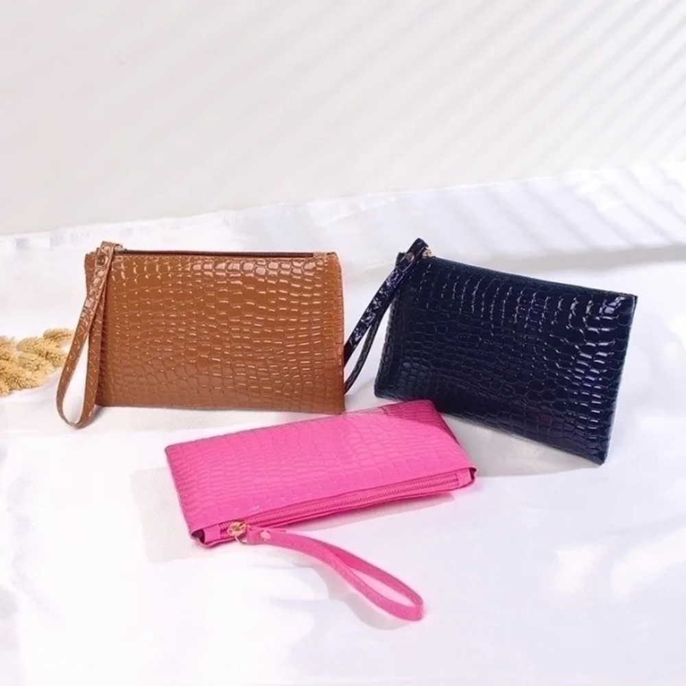Crocodile Vegan Leather Pattern Clutch